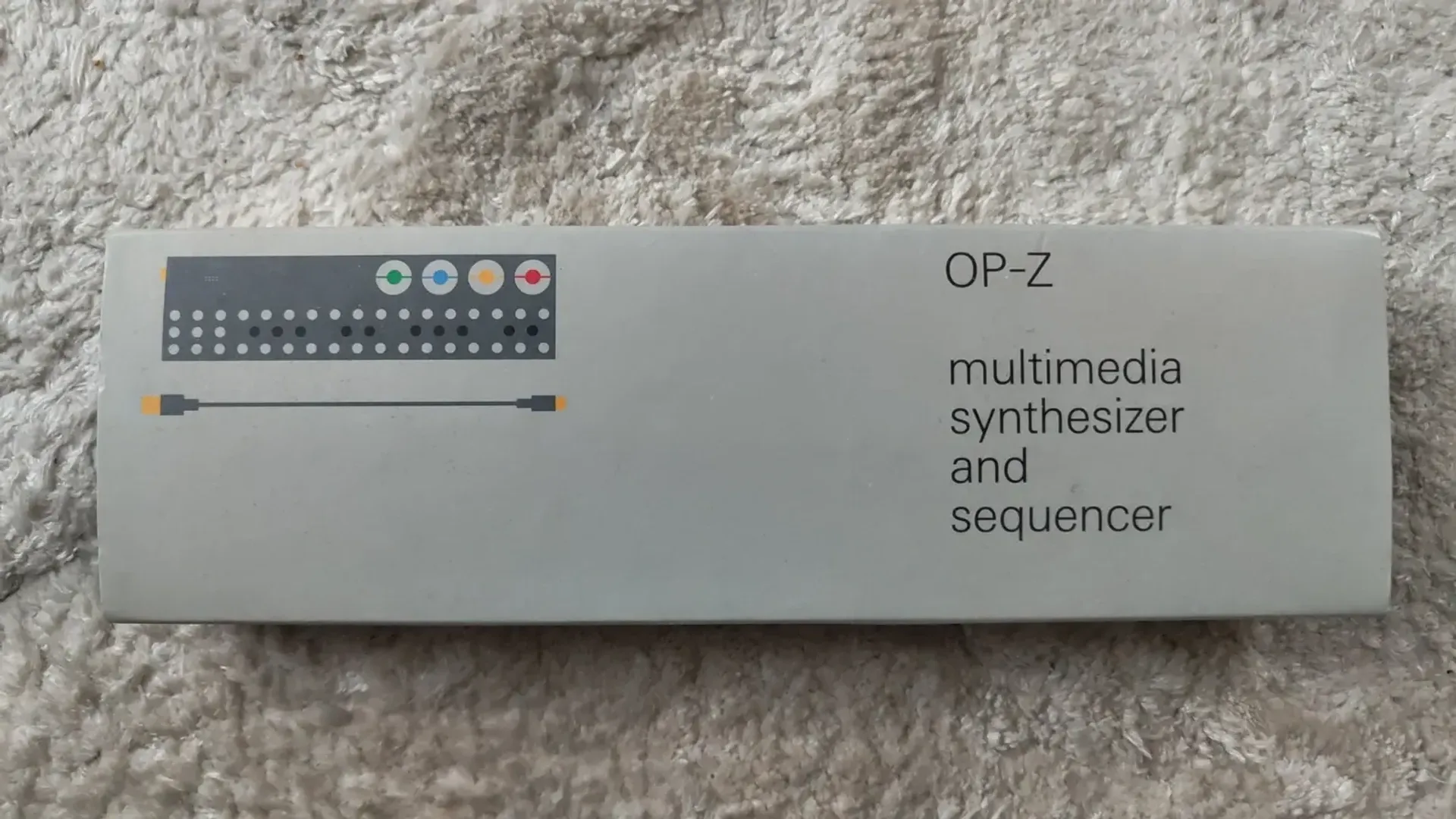 Pirmā sludinājuma fotoattēls: Teenage Engineering OP-Z portatīvais sintezatora groovebox