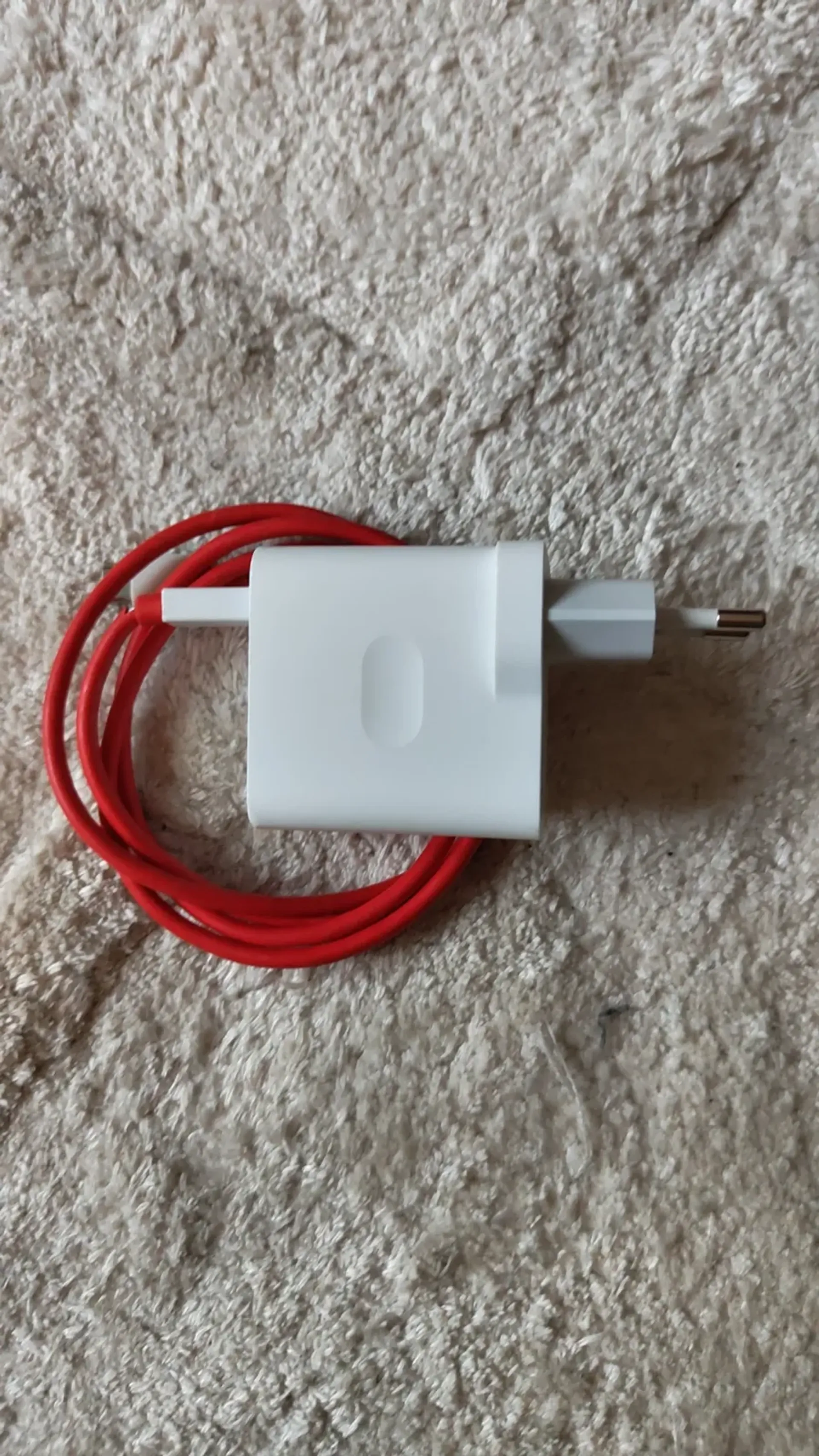 OnePlus 6A Max Warp Charge 30 barošanas bloks, 1. fotoattēls no 5