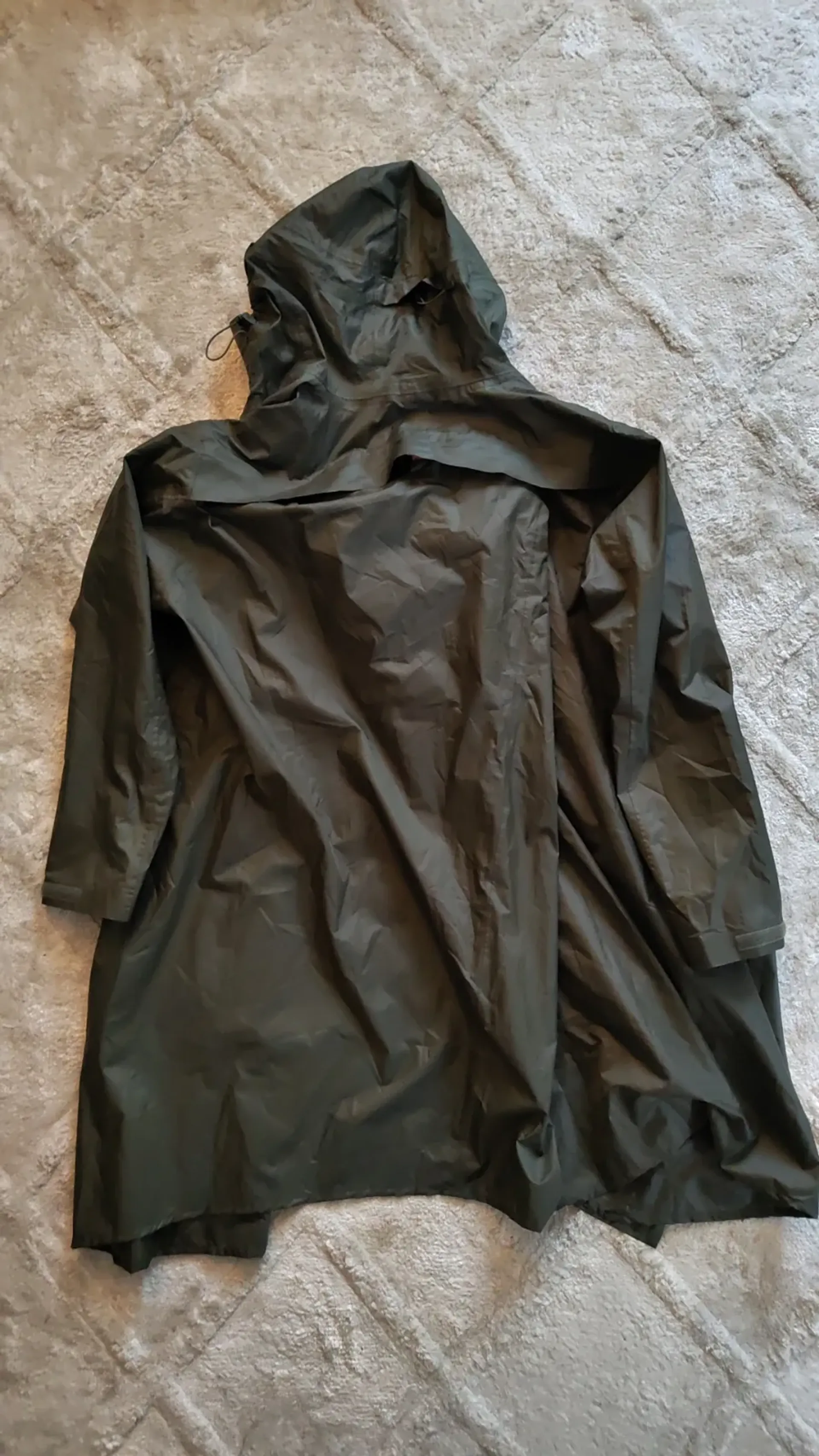 Decathlon Simond Poncho Trek MT900 V2 lietus pončo, 2. fotoattēls no 8