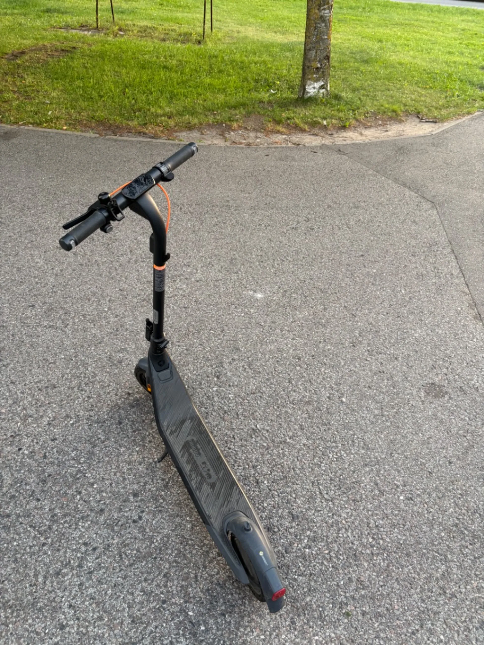 Elektriskais skrejritenis Ninebot E2pro, 1. fotoattēls no 5