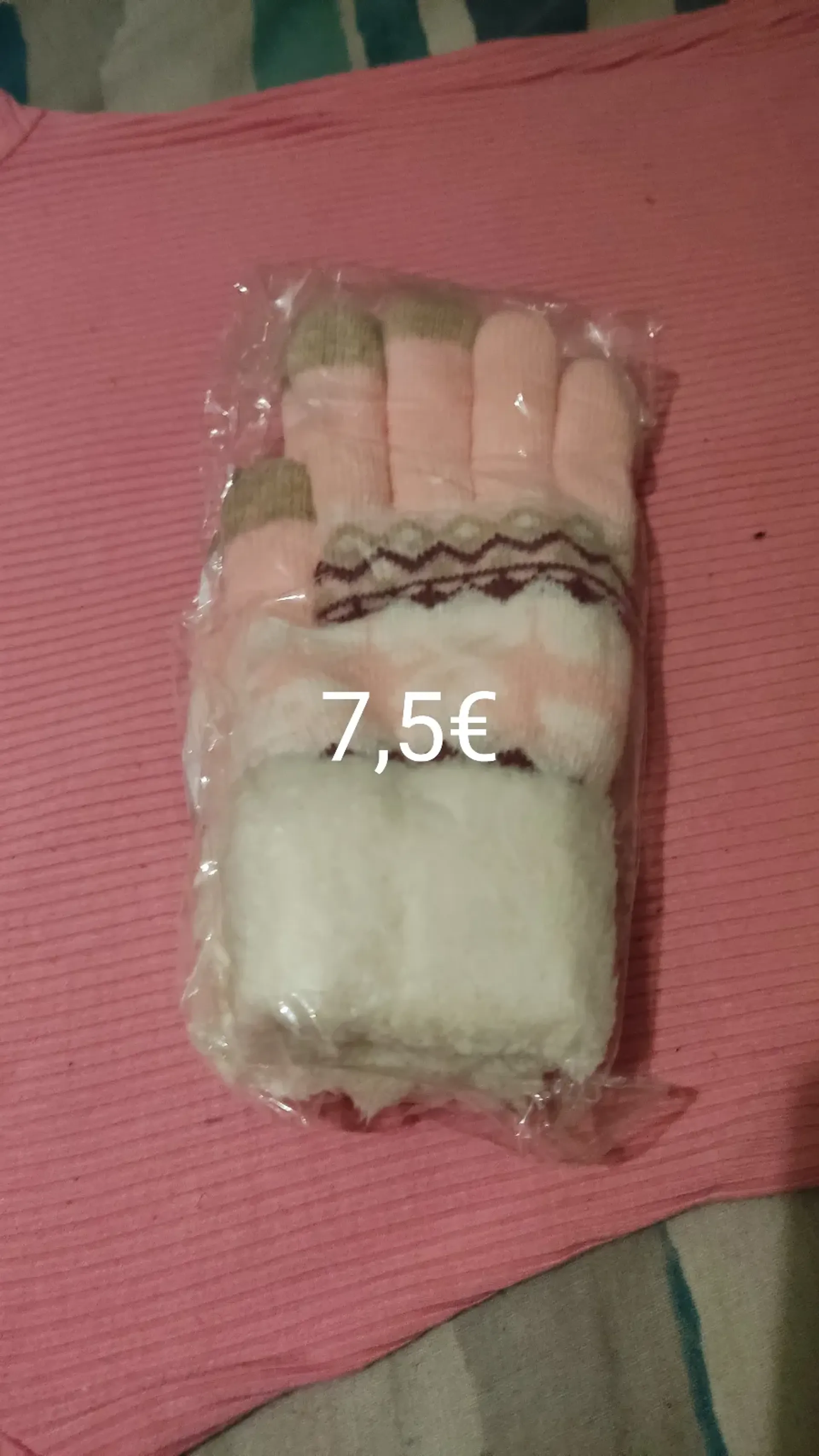 pieaugušo rozā un baltos svītrainos cimdus, 1. fotoattēls no 1